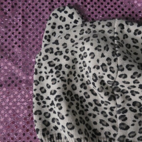 H&M | 1.5 - 4 years | Animal Print Hat With Ears | Leopard Print Knit Beanie - Picture 2 of 8